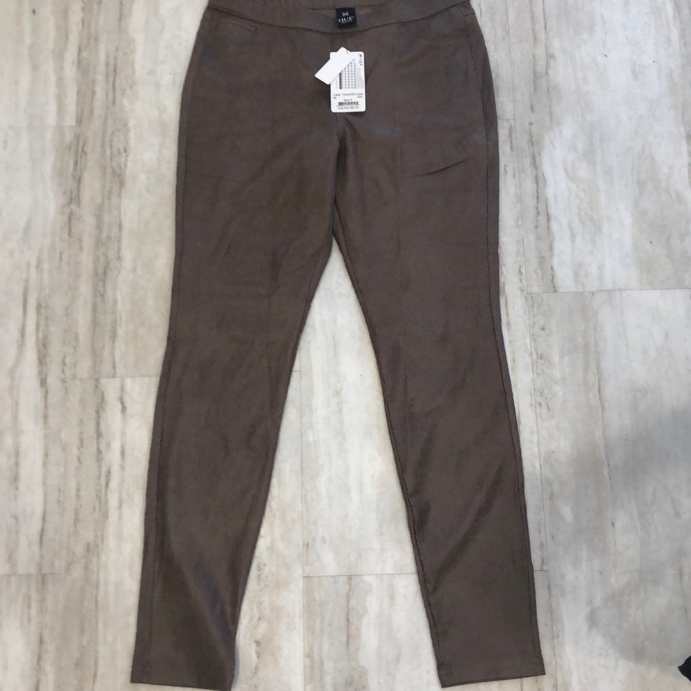 NWT Hue Python Leatherette Leggings